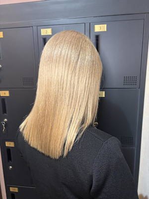 ミルクティーベージュ