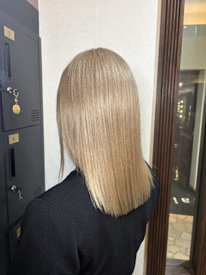 ミルクティーベージュ