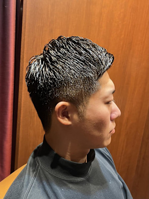 日本橋室町　アイロンパーマ　ショートスタイル