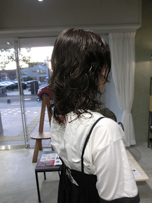 ナチュラルウェーブミディ×ラフパーマ