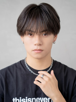 メンズサロン EIGHT MEN 新宿店×スタイル
