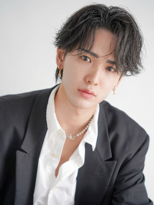 メンズサロン EIGHT MEN 新宿店×スタイル