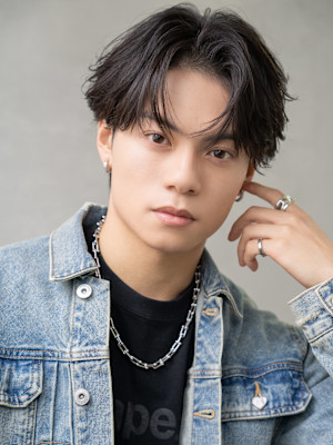 メンズサロン EIGHT MEN 新宿店×スタイル