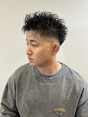 スキンフェード/スパイキーショート