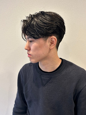 センターパート／フェザーパーマ