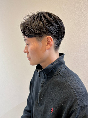 メンズカット/毛流れセンターパート/刈り上げ