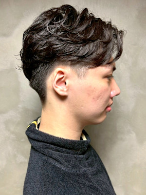 ツーブロック 刈り上げ ニュアンスパーマ 波巻きパーマ