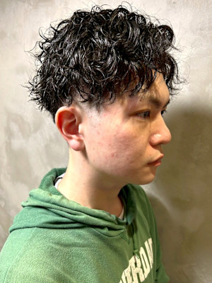 ツイストスパイラルパーマ メンズショート ツーブロック 