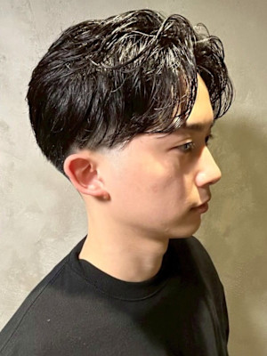 カルマパーマ ニュアンスパーマ センターパート 韓国風ヘア 