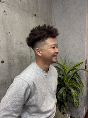 スパイキーアフロ