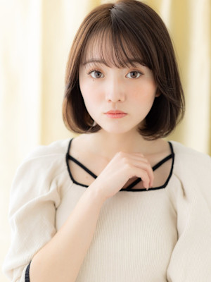 グレージュブラウン艶感ストレートワンカールボブ20代30代