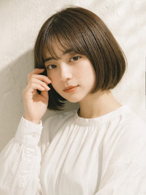 【ivy】ベージュ×ボブ
