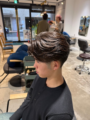 ナチュラルセンターパート/ニュアンスパーマ/フェザーパーマ