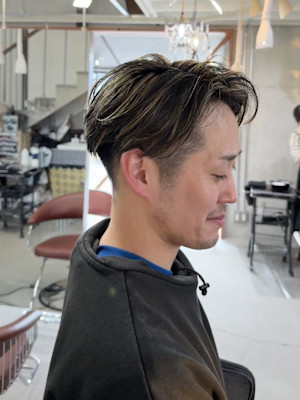 大人のかき上げツーブロックショート