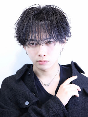 シースルーフェザーショート