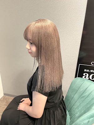 ミルクティーベージュ