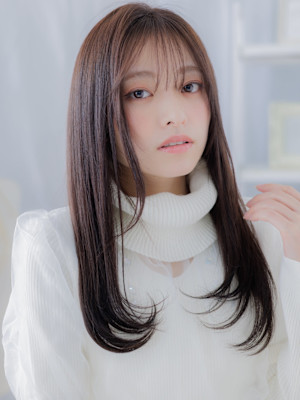 ダークアッシュ小顔ストレートロングレイヤー　レイヤーカットb