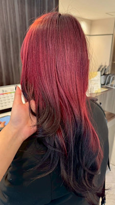 暗髪×チェリーレッド