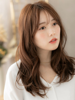 シンメトリー抜け感くせ毛風レイヤーパーマ　レイヤーカットb