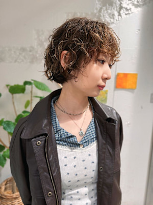 ボブパーマ×ブラウン/RIHO