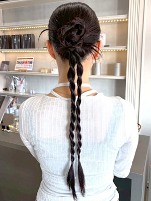 ヘアセット カチモリ 韓国風ヘア 編み下ろしアレンジ 結婚式