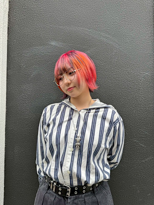 マゼンタピンク×ビタミンオレンジ