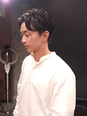 ニュアンスパーマ前下がりのショート