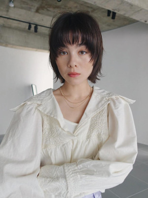 ボブウルフ/顔周りレイヤーウルフヘア髪型20代30代40代