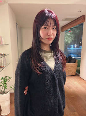 カシスレッド/ハッシュカット/ブリーチなしカラー20代30代