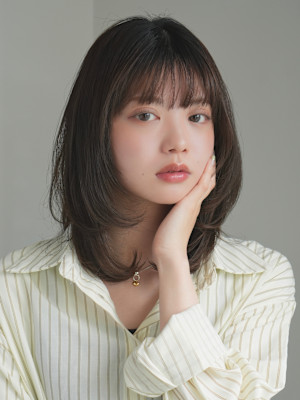 ミディアムレイヤー・ボブ/絶壁解消/２０代/３０代/長め 