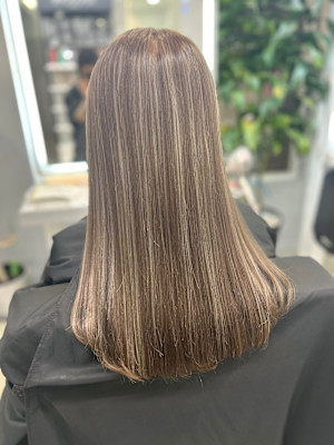 Rino港店  髪質改善縮毛矯正白髪染め×スタイル