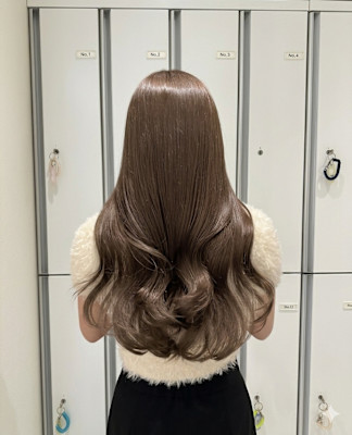 【伊勢原】イルミナカラー+髪質改善で叶える透明感オリーブ