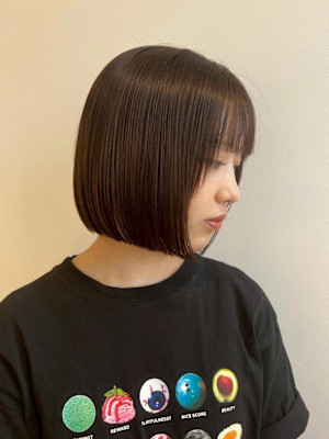 ボブ×艶ブラウンカラー