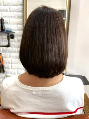 ミディアムボブ 髪質改善 モカブラウン 艶髪 大人ショート 