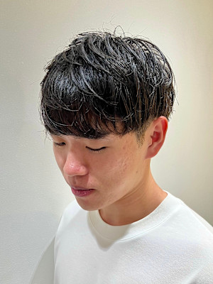 ショートマッシュヘアー