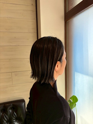 大人ナチュラル外ハネ切りっぱなしボブ