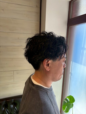 大人の色気◎ナチュラルパーマショート