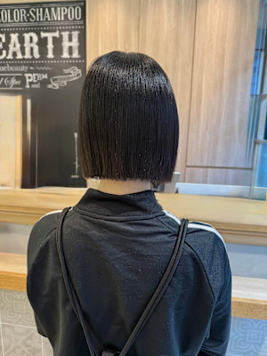 ミニボブ×地毛風グレージュで作る透明感スタイル【三軒茶屋】