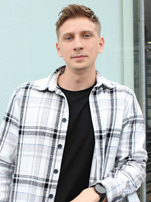 リバースセンターパート刈り上げセンターパートサーフカール