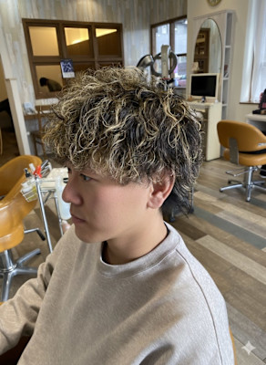 unpeu hair 西京極店×スタイル