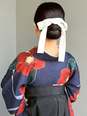 シニヨン 卒業式 まとめ髪 和装ヘア 袴 和装 お団子