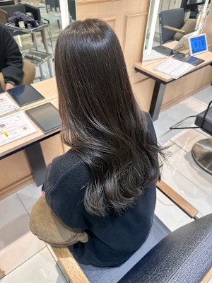 【伊勢原】赤み消し透明感カラー+グレージュオリーブカラー