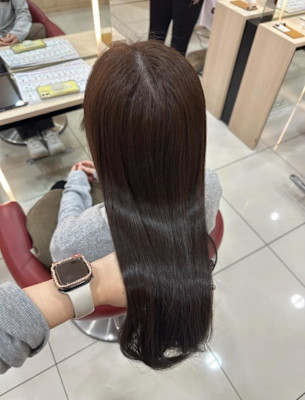 【伊勢原】イルミナカラー+髪質改善で叶える透明感オリーブ