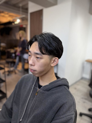 ナチュラル毛流れセンターパート