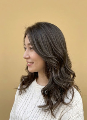 シークレット白髪ぼかしカラー☆分け目気になるパターン