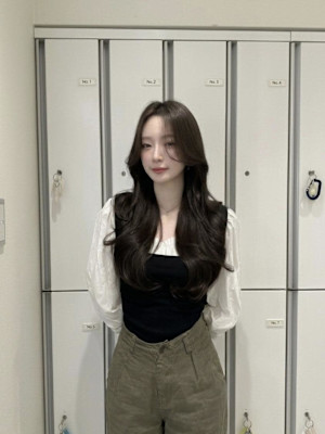 【伊勢原】イルミナカラー+髪質改善で叶える透明感オリーブ