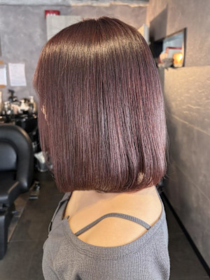 《鈴木茉奈》赤ピンク/ダブルカラー/ボブ/大宮