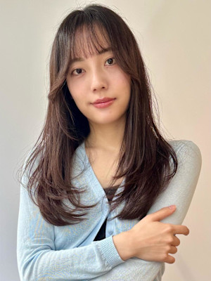 顔周りレイヤー 小顔カット 透明感カラー  