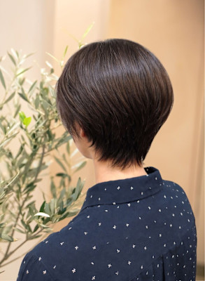 大人女性のための上品ショートスタイル