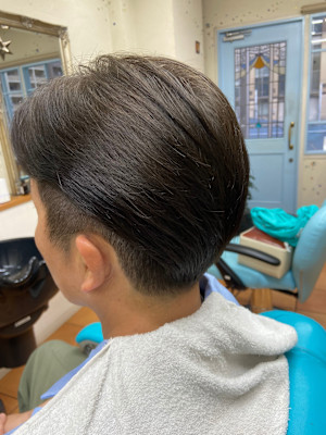 アッシュカラー×ツーブロック